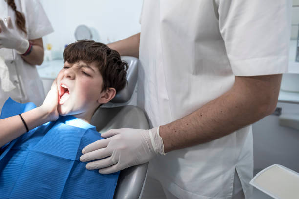 Best Emergency Tooth Extraction in French Island, WI